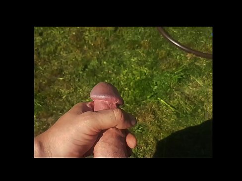 ❤️ A boazona se fode e se ejacula com um esguicho em um jardim de verão Porno em pt-br.kanalmoscow.ru ❌❤